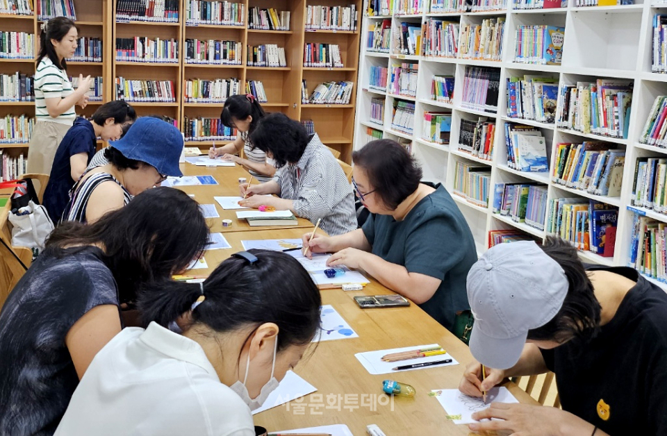▲성동문화재단이 운영하는 성동구 구립도서관 ’작은 도서관’ 보태니컬